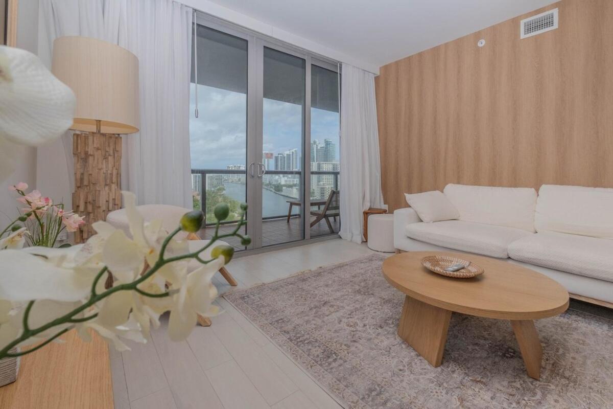 Apartamento 2B 2B Luxury Ocean Views Apt In Hallandale Beach Exterior foto